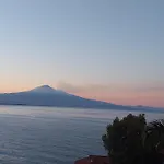 Mare Ed Etna Апартаменты Аньоне-Баньи