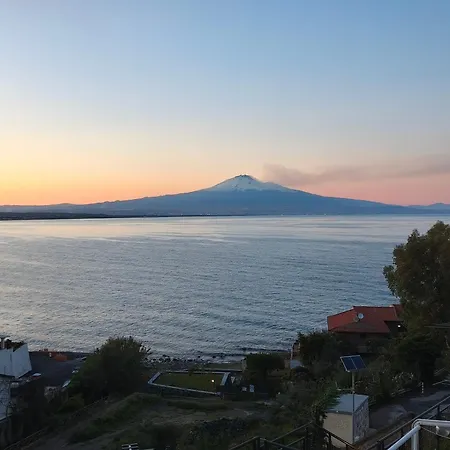 Mare Ed Etna *